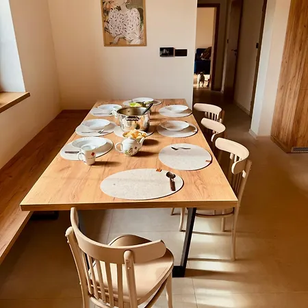 Pod Jablonou Chalet *